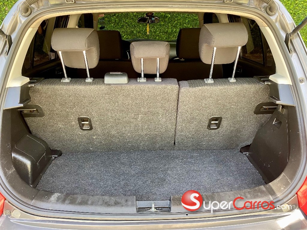 2015 Suzuki Swift — foto 10 / 10