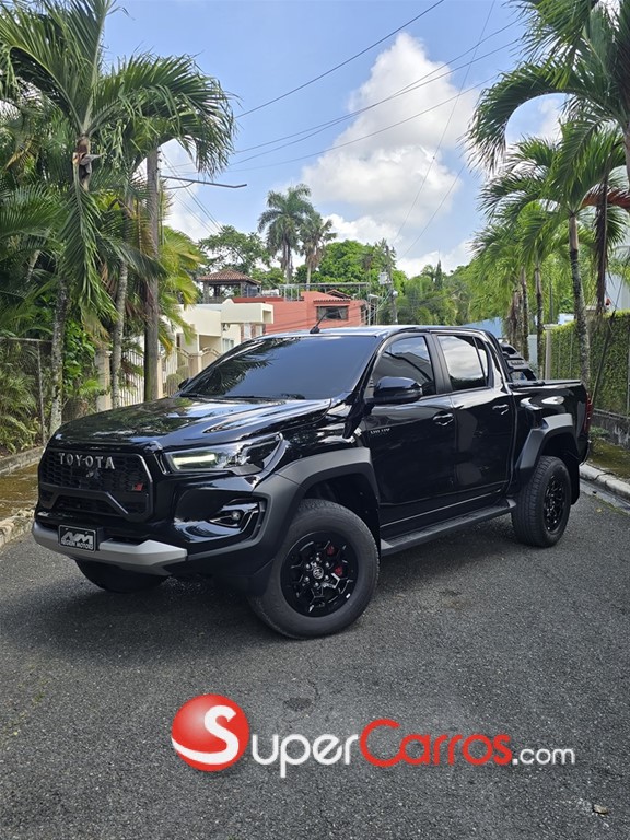 2025 Toyota Hilux GR Sport