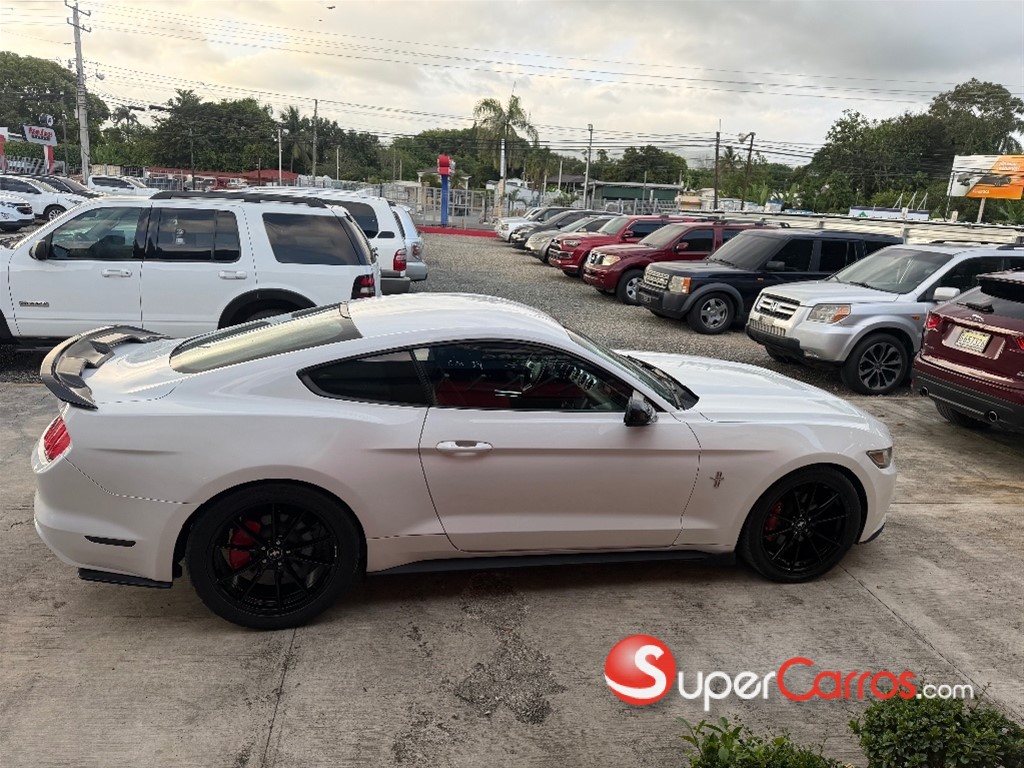 2016 Ford Mustang — foto 4 / 12