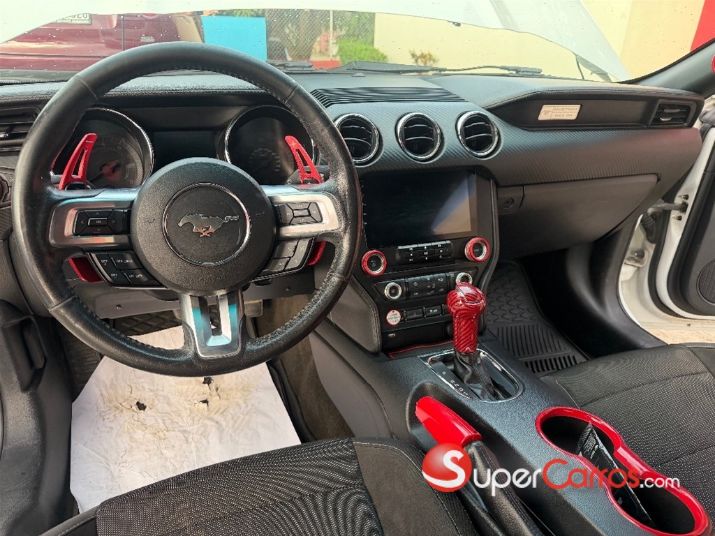 2016 Ford Mustang — foto 5 / 12