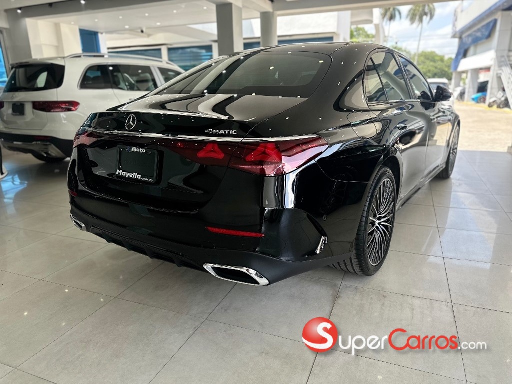 2026 Mercedes-Benz Clase E 450 4Matic — foto 6 / 12