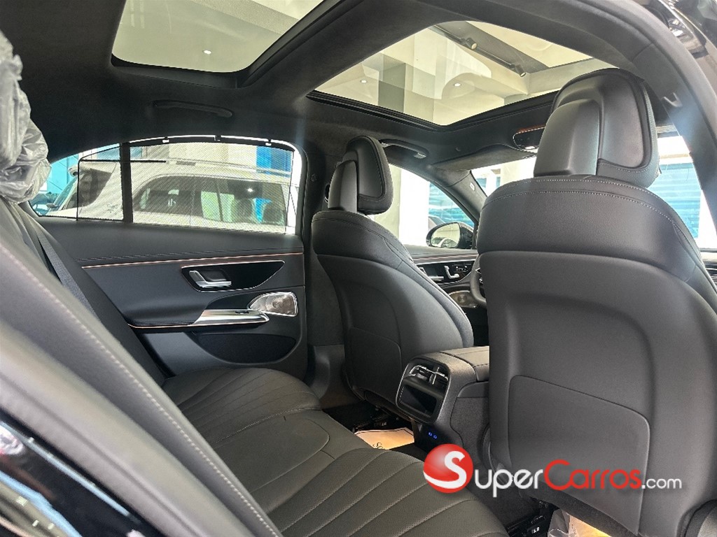 2026 Mercedes-Benz Clase E 450 4Matic — foto 10 / 12