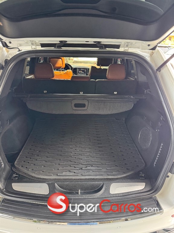 2018 Jeep Grand Cherokee SUMMIT — foto 8 / 12