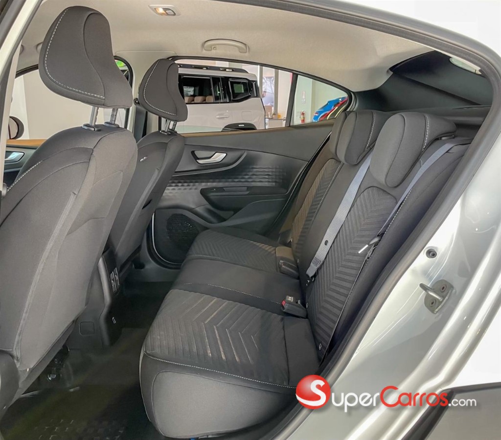 2024 Fiat Fastback Audace — foto 7 / 11