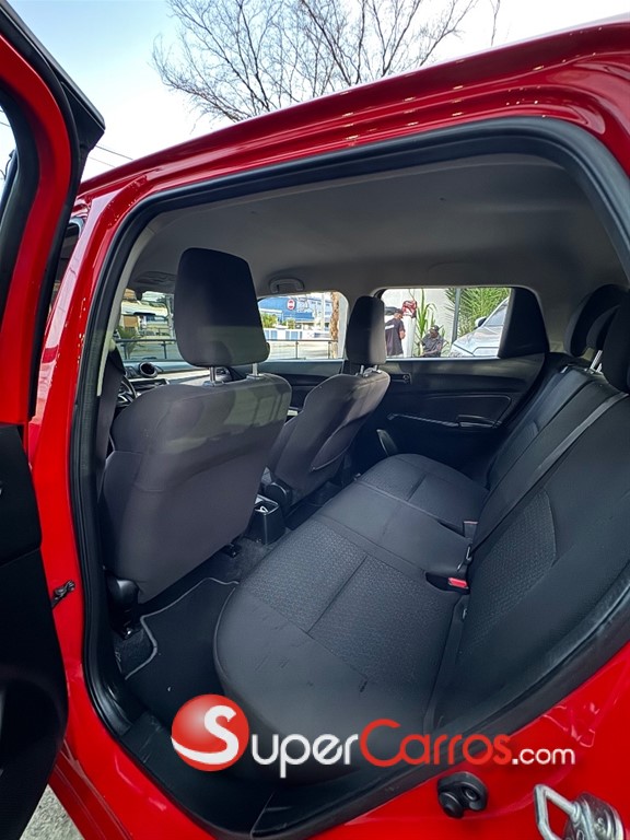 2019 Suzuki Swift — foto 5 / 12