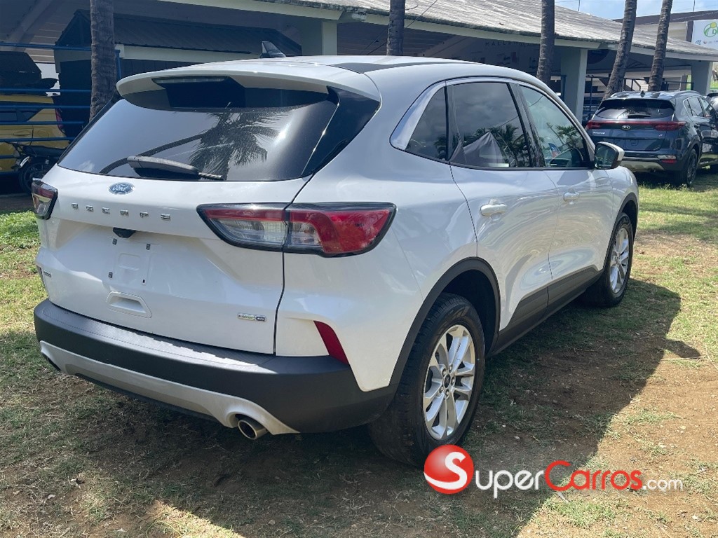 2020 Ford Escape SE — foto 3 / 8