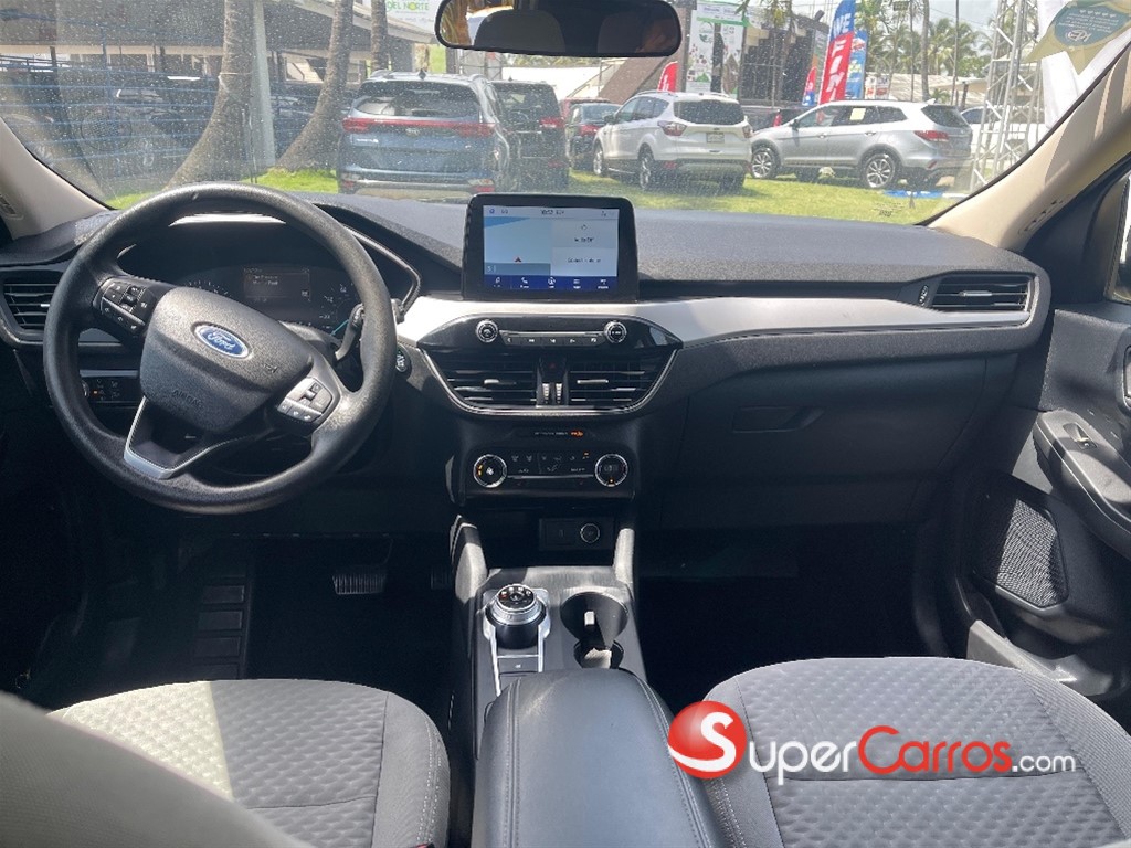 2020 Ford Escape SE — foto 6 / 8