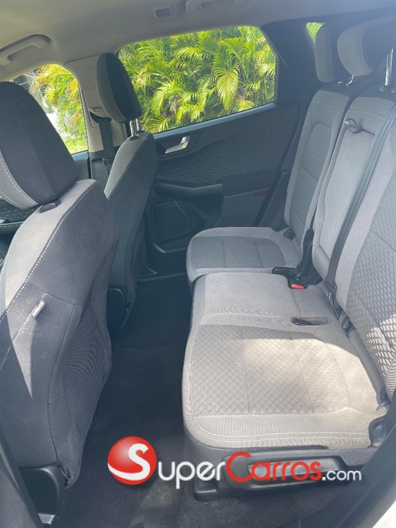2020 Ford Escape SE — foto 7 / 8