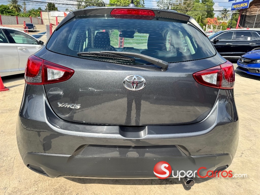 2020 Toyota Yaris Hatchback — foto 5 / 11