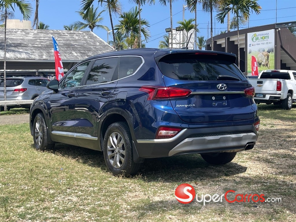 2020 Hyundai Santa Fe SE — foto 4 / 9