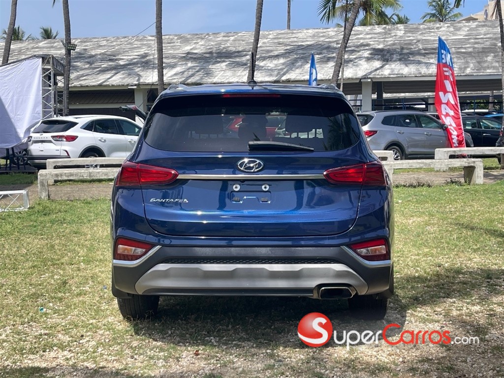 2020 Hyundai Santa Fe SE — foto 5 / 9