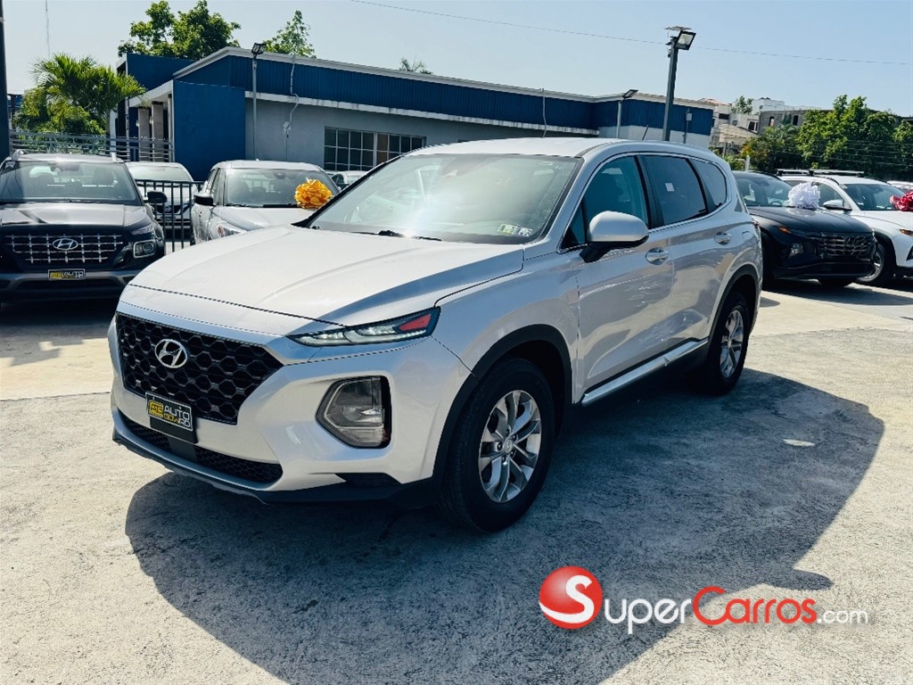 2020 Hyundai Santa Fe SE — foto 3 / 12