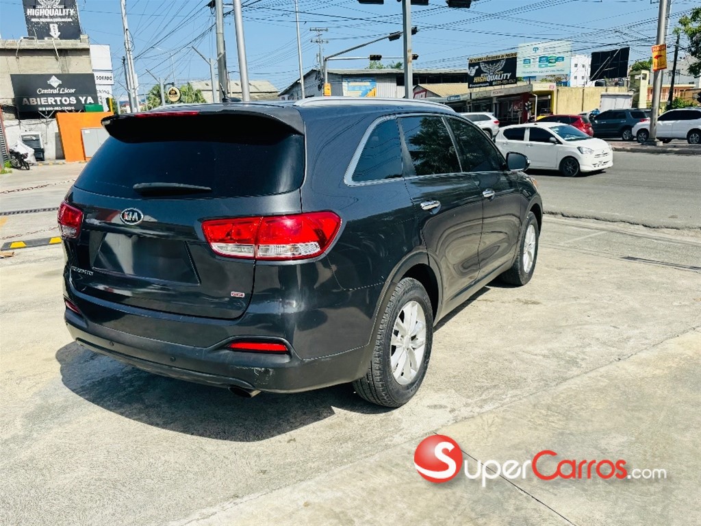 2017 Kia Sorento LX — foto 4 / 11