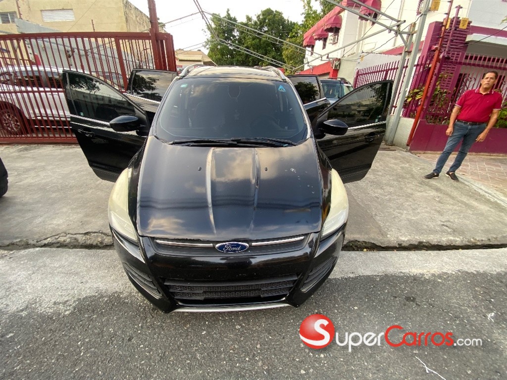 2015 Ford Escape — foto 5 / 12