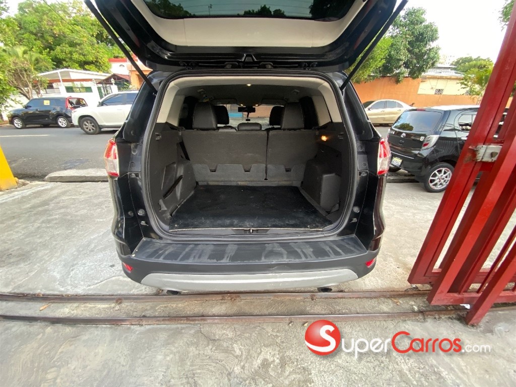 2015 Ford Escape — foto 6 / 12