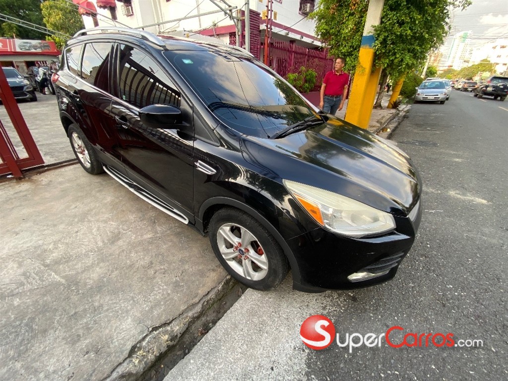 2015 Ford Escape — foto 11 / 12