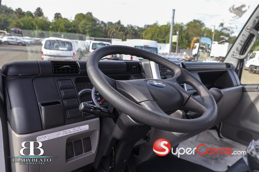 2027 Mitsubishi Motors Fuso Canter — foto 4 / 11