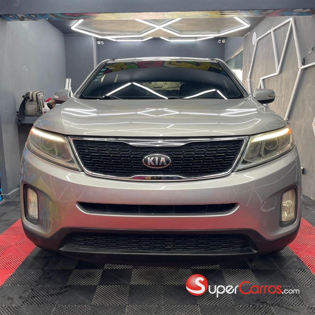 2015 Kia Sorento — foto 2 / 9
