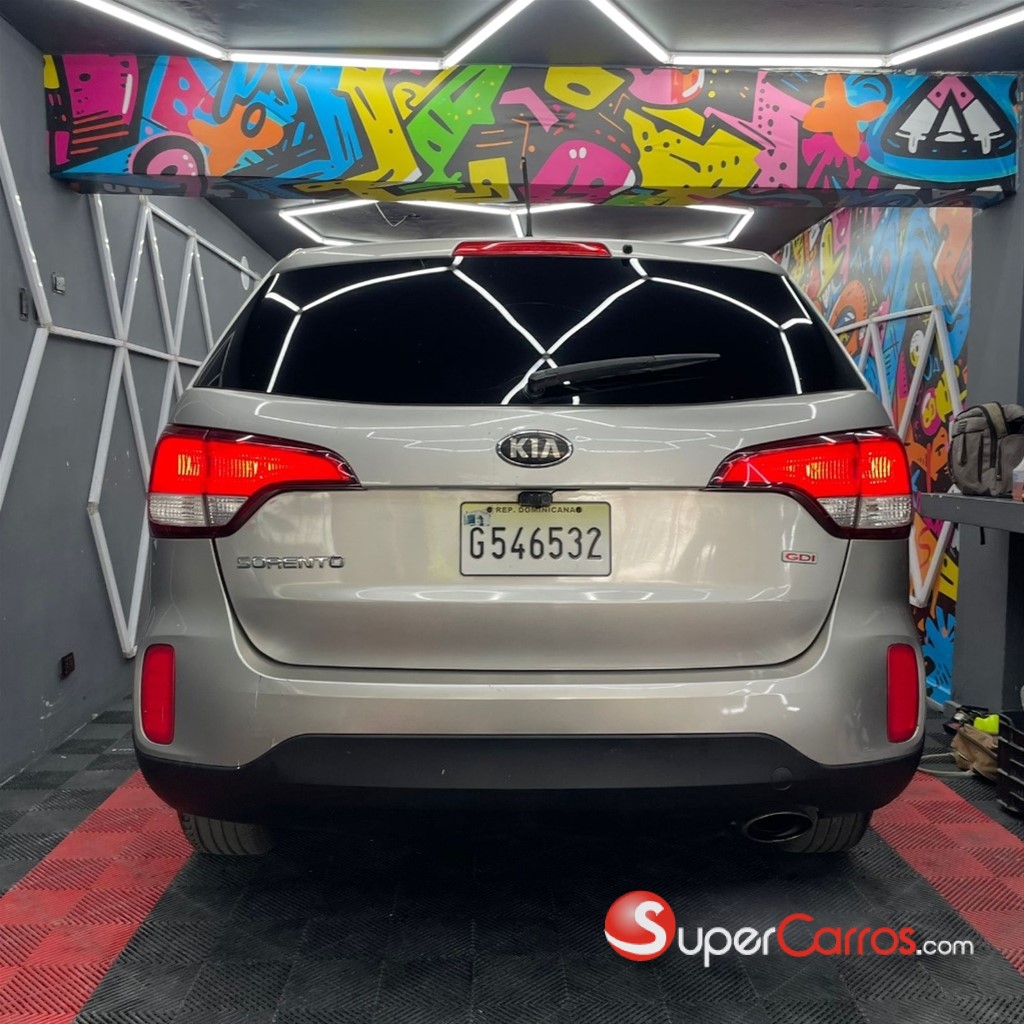 2015 Kia Sorento — foto 4 / 9