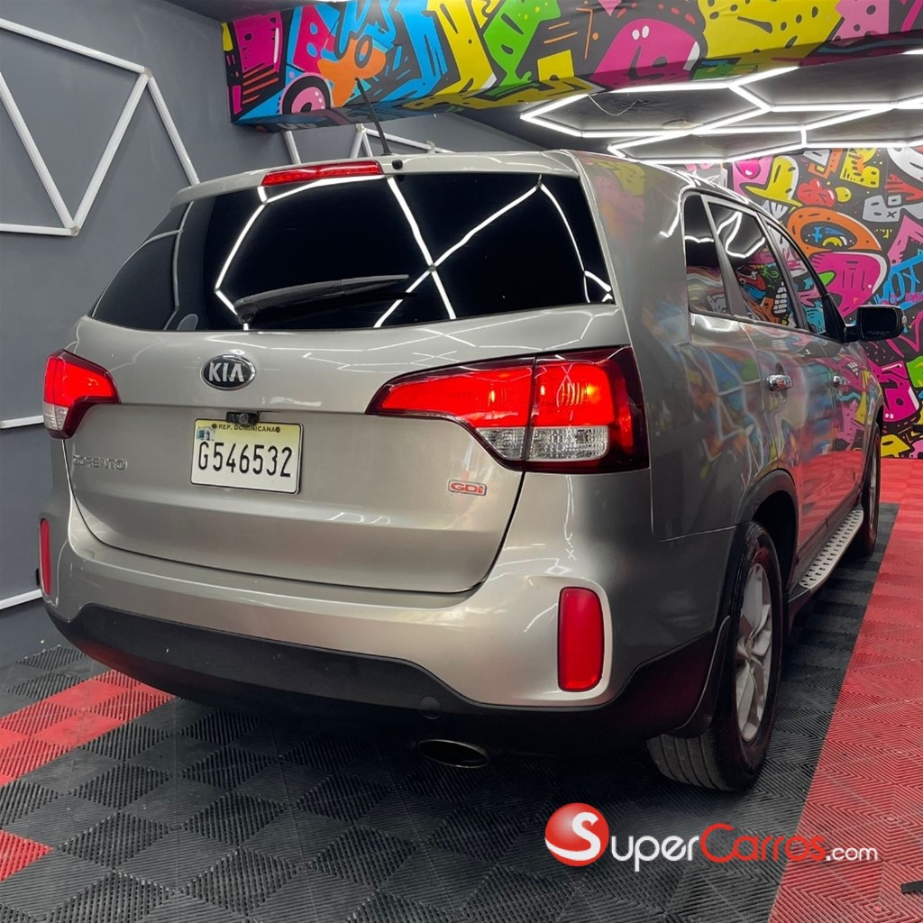 2015 Kia Sorento — foto 5 / 9