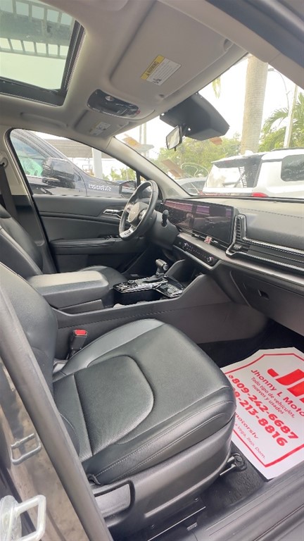 2023 Kia Sportage X-LINE — foto 8 / 12