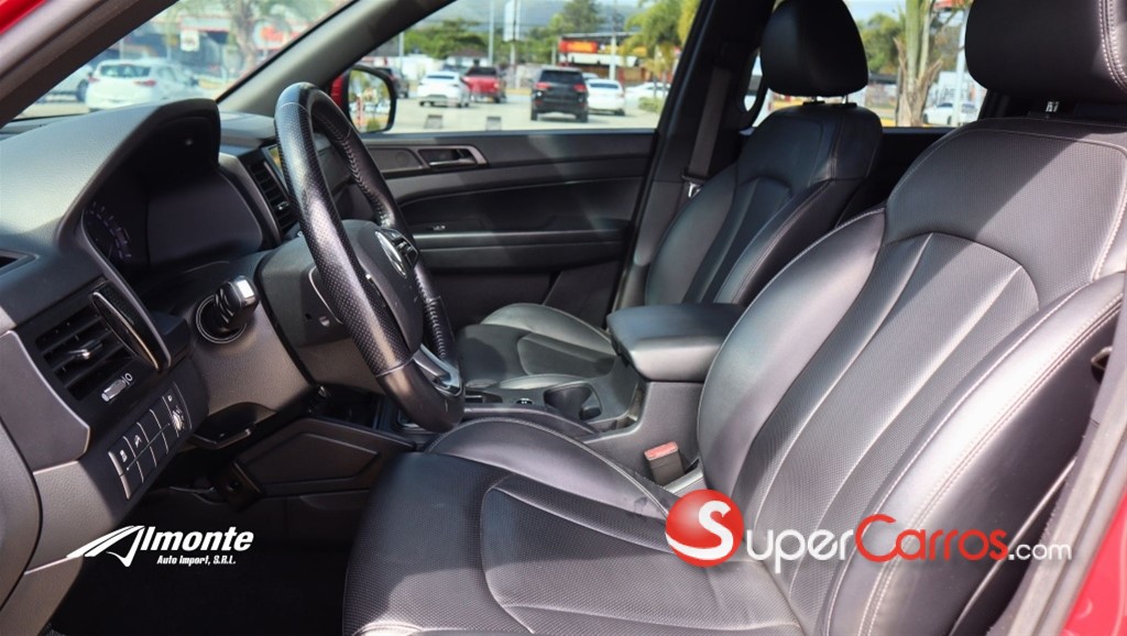 2020 KGM Rexton — foto 8 / 9