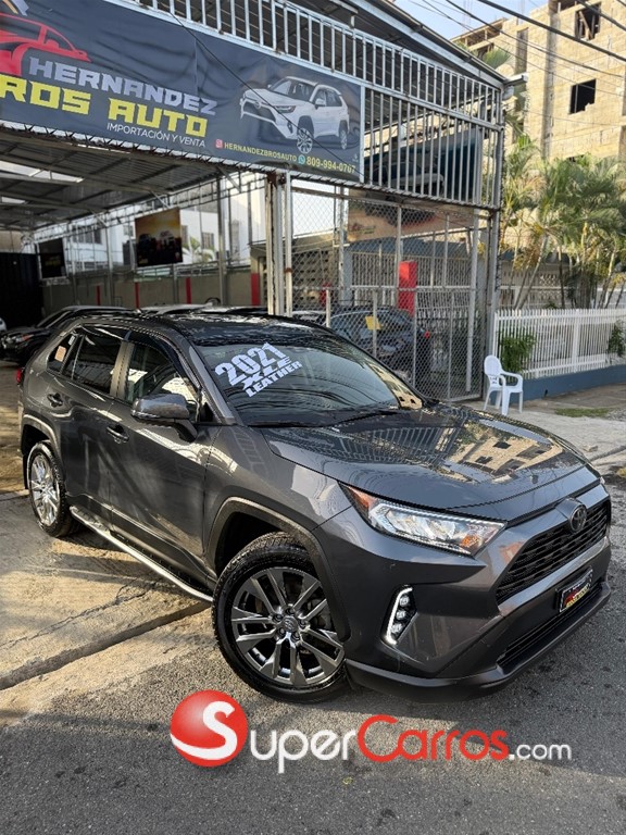 2021 Toyota RAV4 XLE