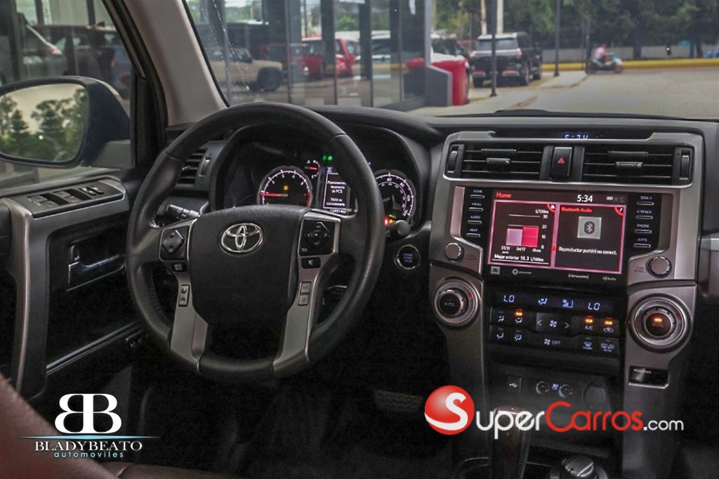 2022 Toyota 4 Runner Limited — foto 7 / 12