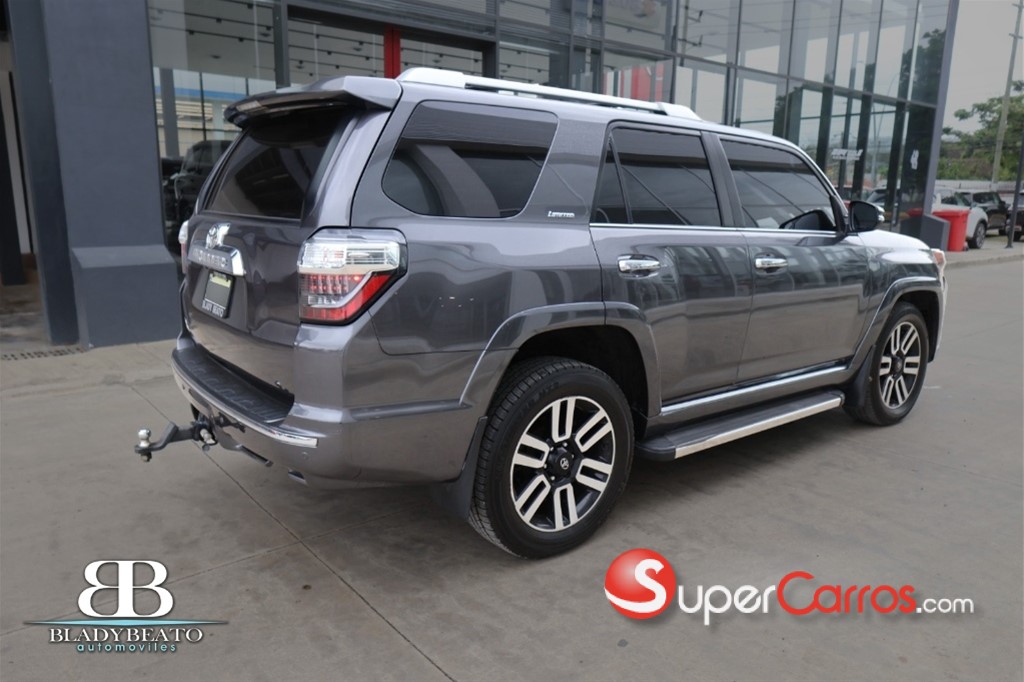 2022 Toyota 4 Runner Limited — foto 9 / 12