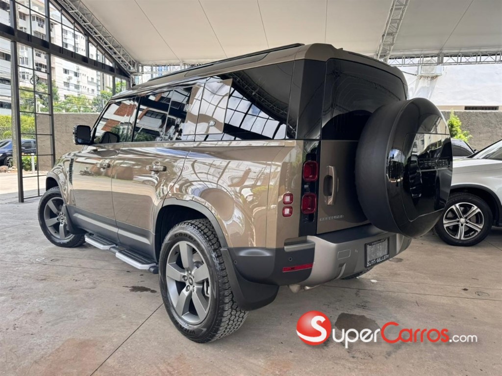 2024 Land Rover Defender 110 SE — foto 4 / 12