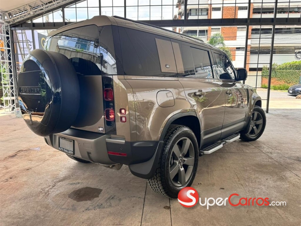 2024 Land Rover Defender 110 SE — foto 12 / 12