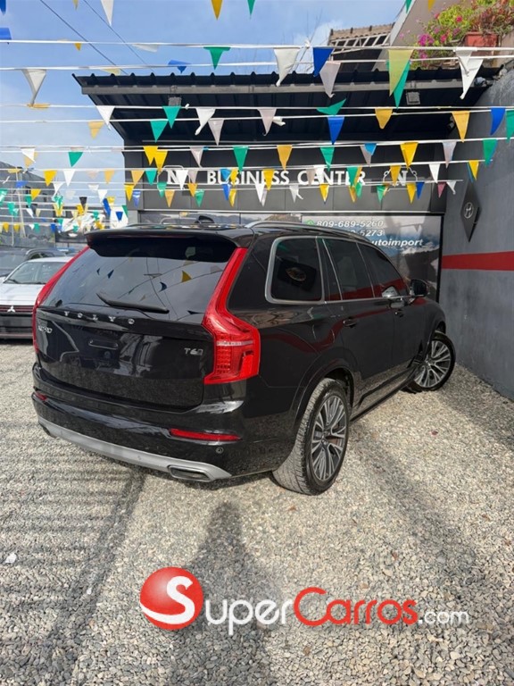 2020 Volvo XC90 Momentum T6 — foto 11 / 12