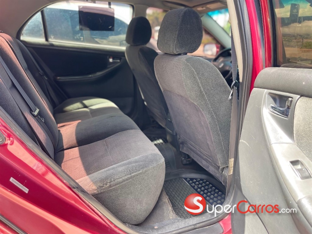 2005 Toyota Corolla S — foto 7 / 10