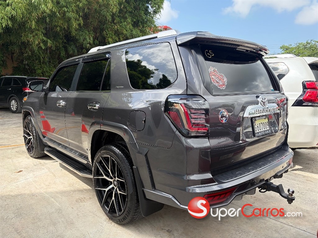 2019 Toyota 4 Runner Limited — foto 4 / 8