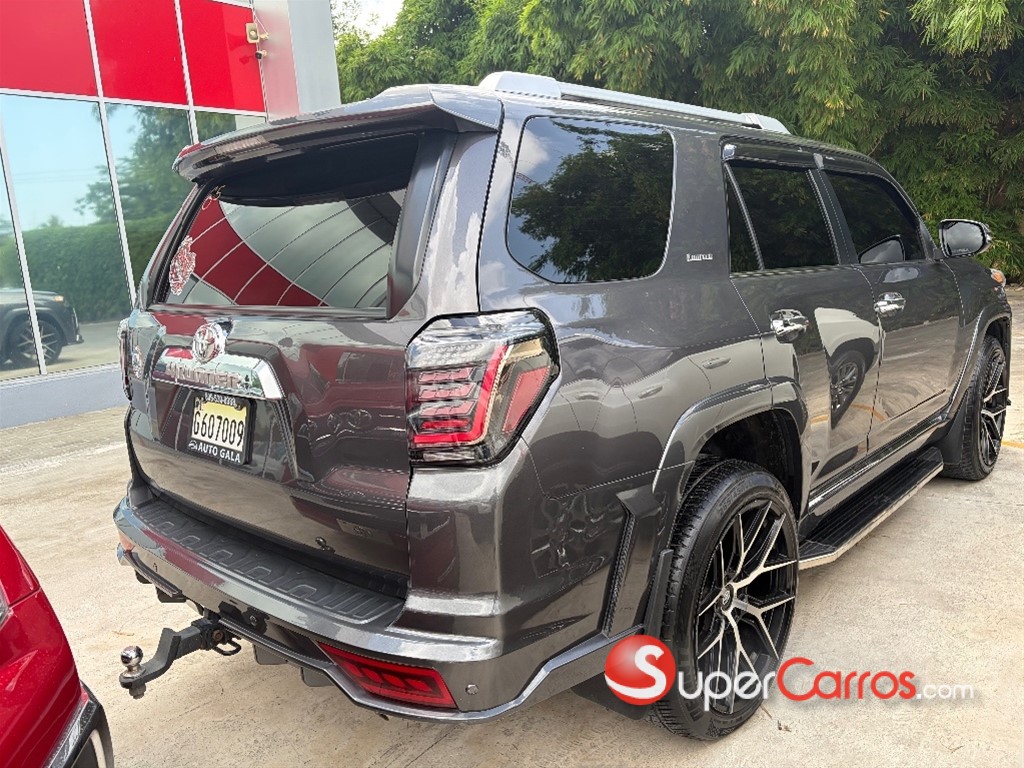2019 Toyota 4 Runner Limited — foto 5 / 8