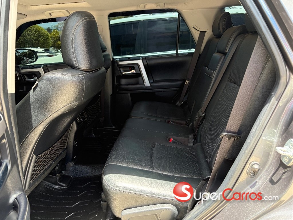2019 Toyota 4 Runner Limited — foto 6 / 8