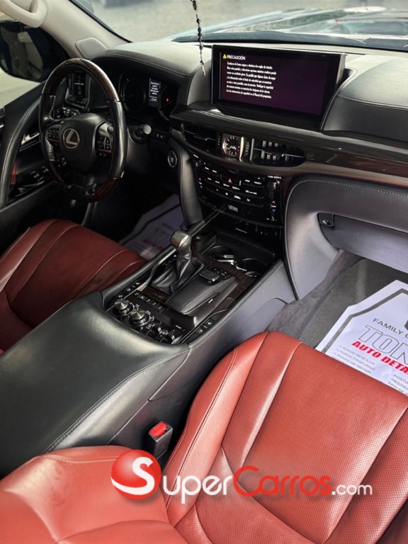 2016 Lexus LX 570 — foto 6 / 11