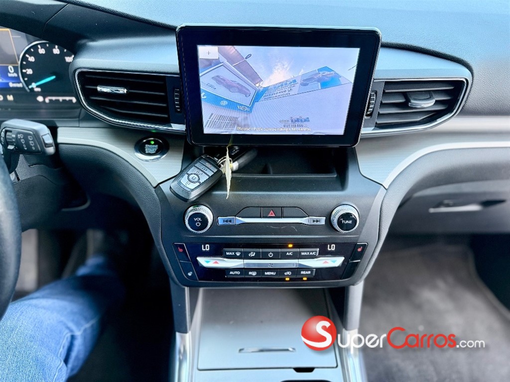 2020 Ford Explorer XLT 4WD — foto 10 / 12