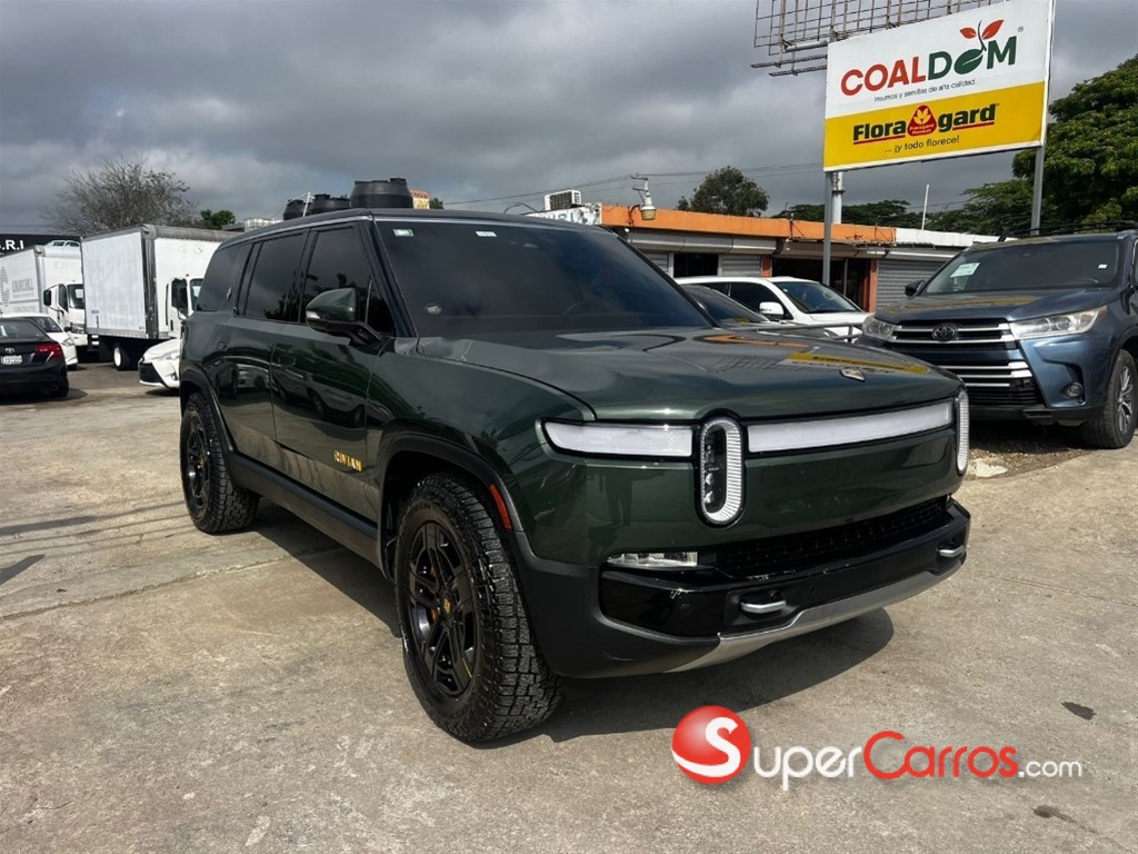 2023 Rivian R1S — foto 1 / 12