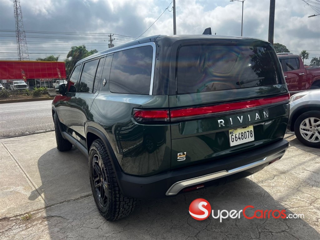 2023 Rivian R1S — foto 4 / 12