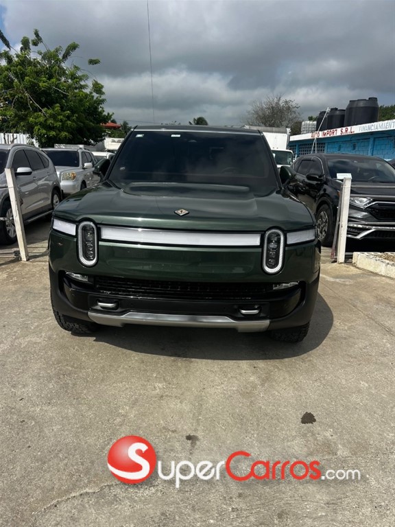 2023 Rivian R1S — foto 10 / 12