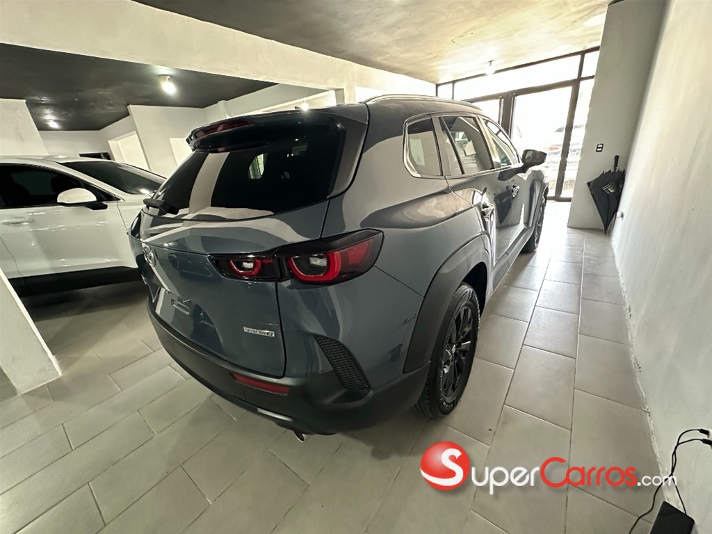 2025 Mazda CX-50 — foto 8 / 12