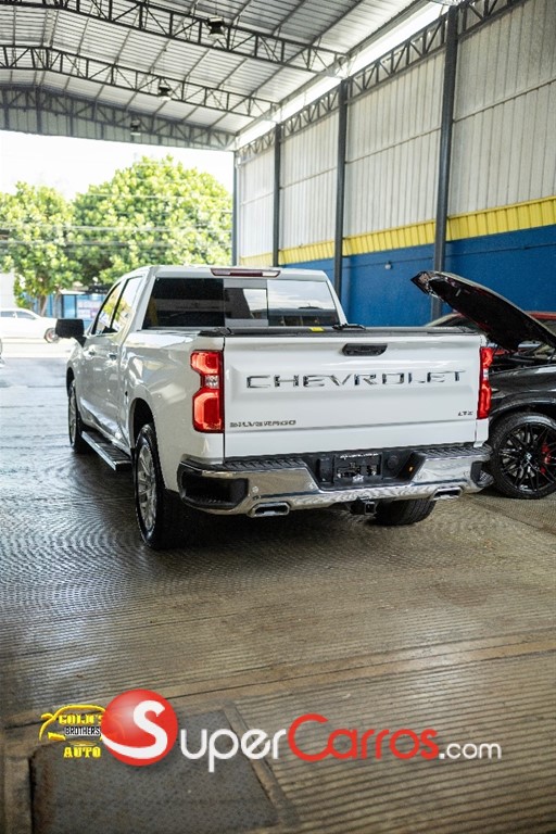 2023 Chevrolet Silverado 1500 LTZ Duramax — foto 5 / 12