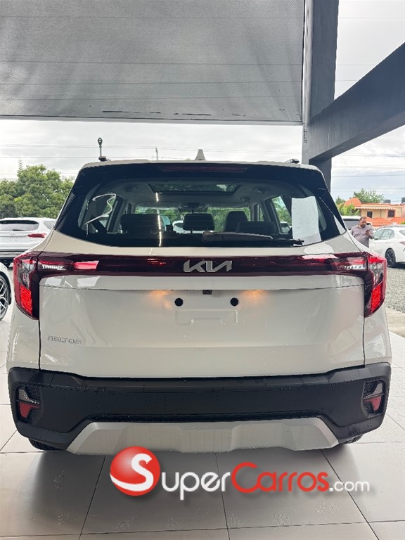 2027 Kia Seltos LX — foto 3 / 10