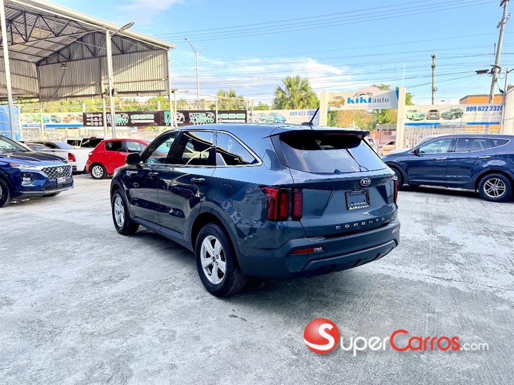2021 Kia Sorento LX — foto 4 / 12