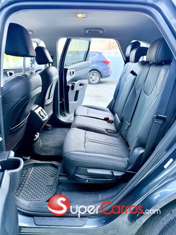 2021 Kia Sorento LX — foto 10 / 12
