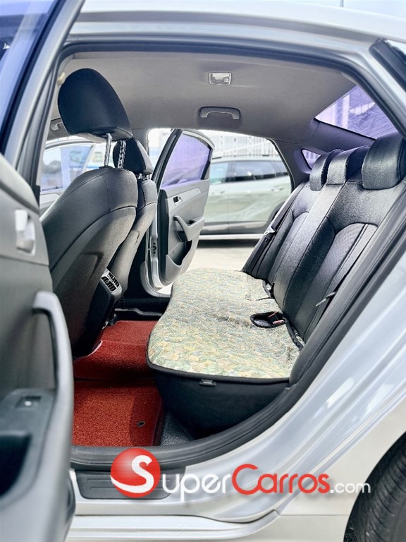2020 Hyundai Sonata New Rise — foto 9 / 12