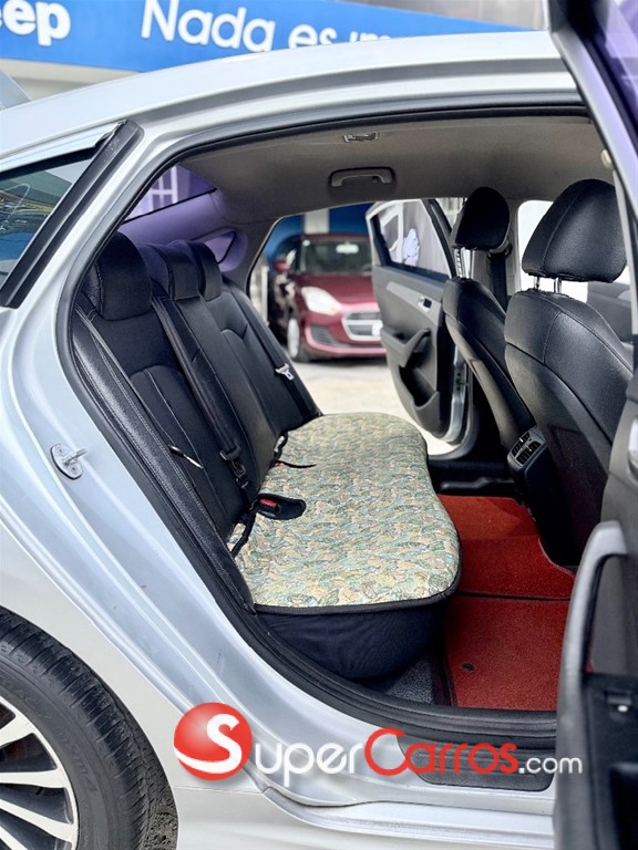 2020 Hyundai Sonata New Rise — foto 10 / 12