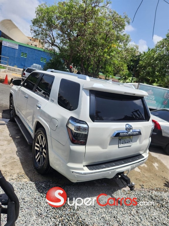 2014 Toyota 4 Runner — foto 4 / 8