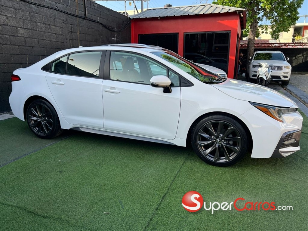 2022 Toyota Corolla SE — foto 4 / 12